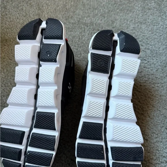 On Running Men's Black and White Sneakers - Picture 2 of 7